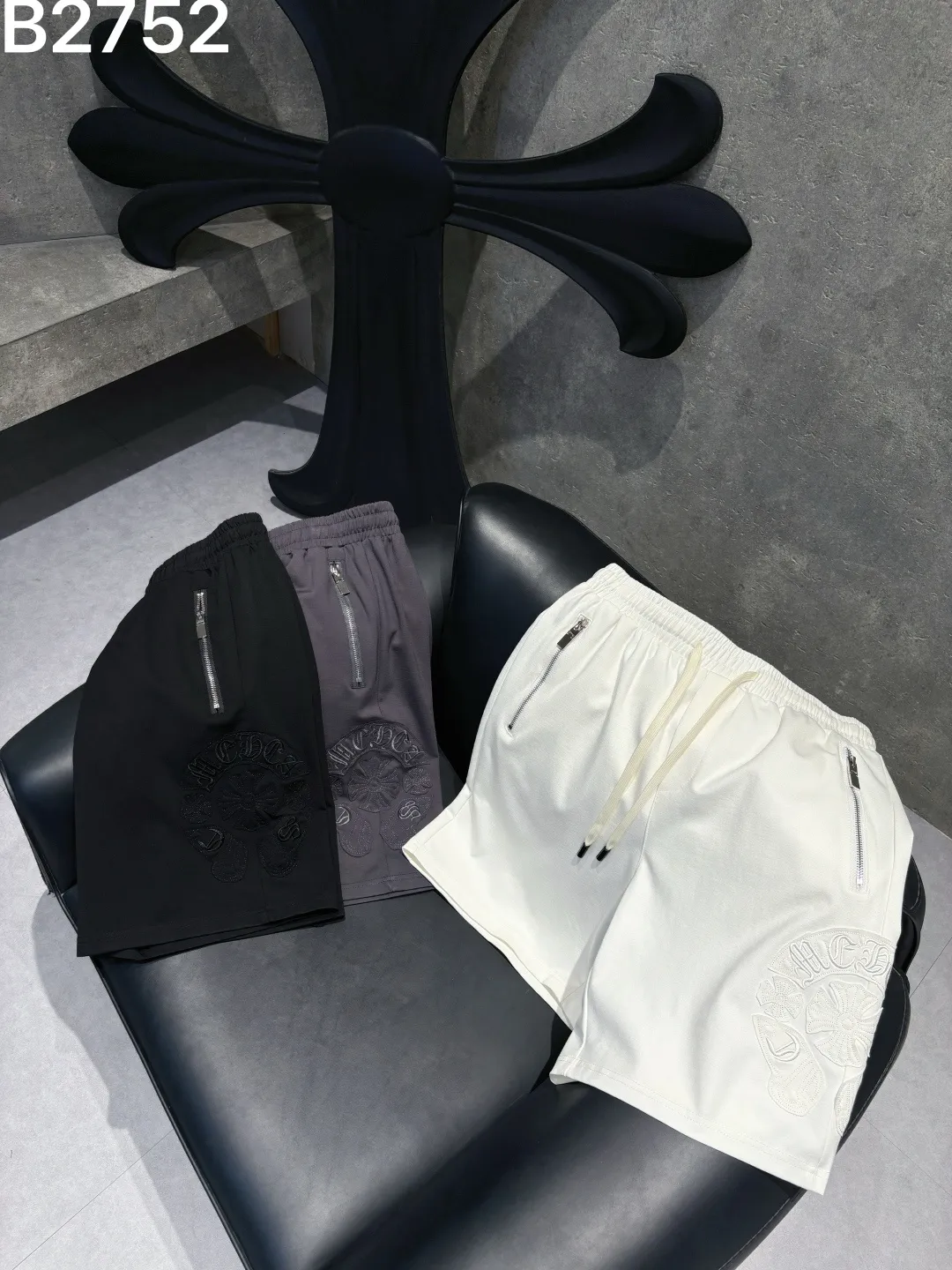 New Arrival ， ， logo。 ， ， ， ， Breathable， ， ：White Black Gray Sizes：M-4XL